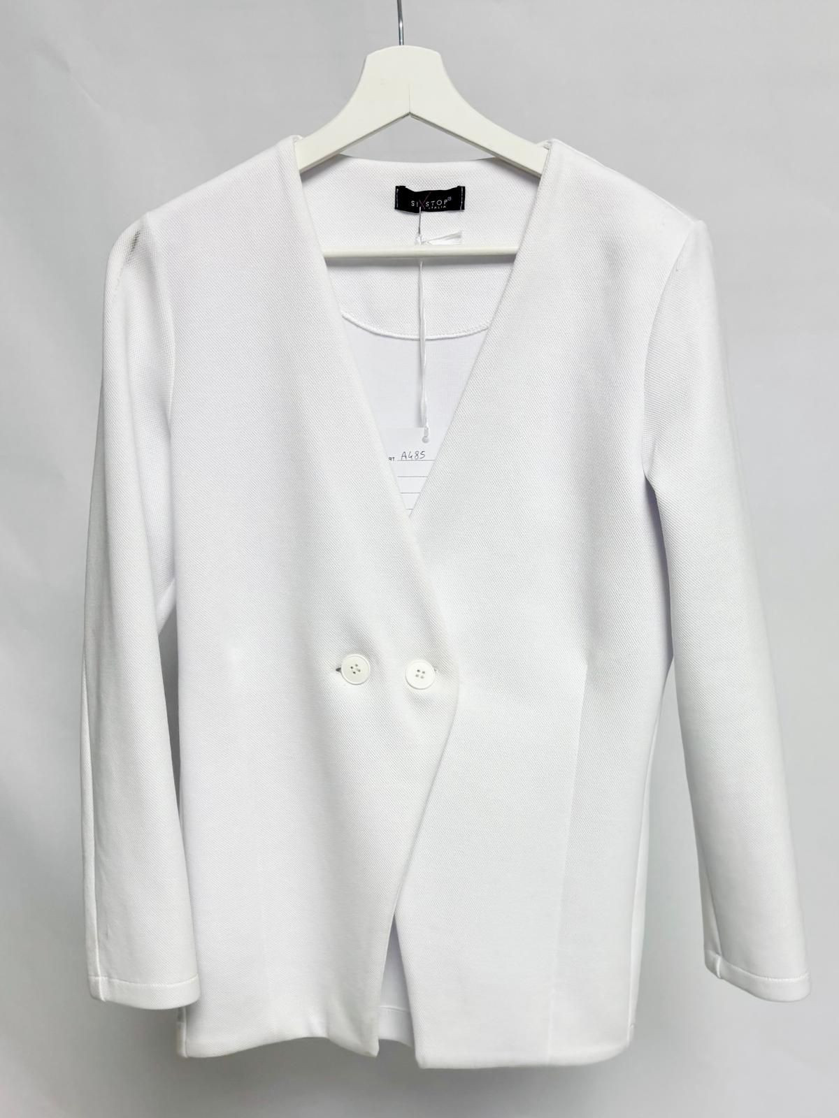 Elegant structured fabric jacket