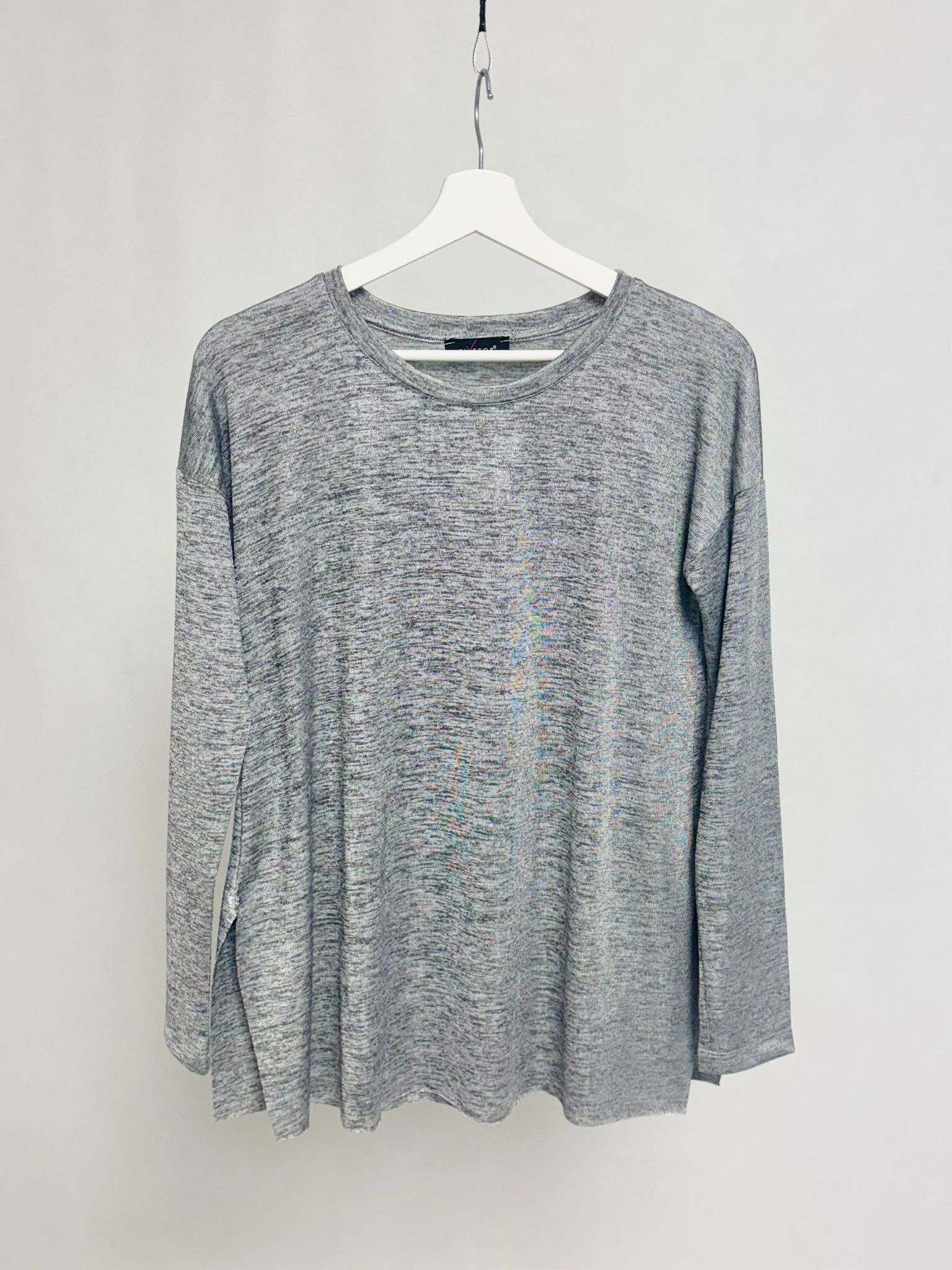 Oversized sweater in lightweight fabric