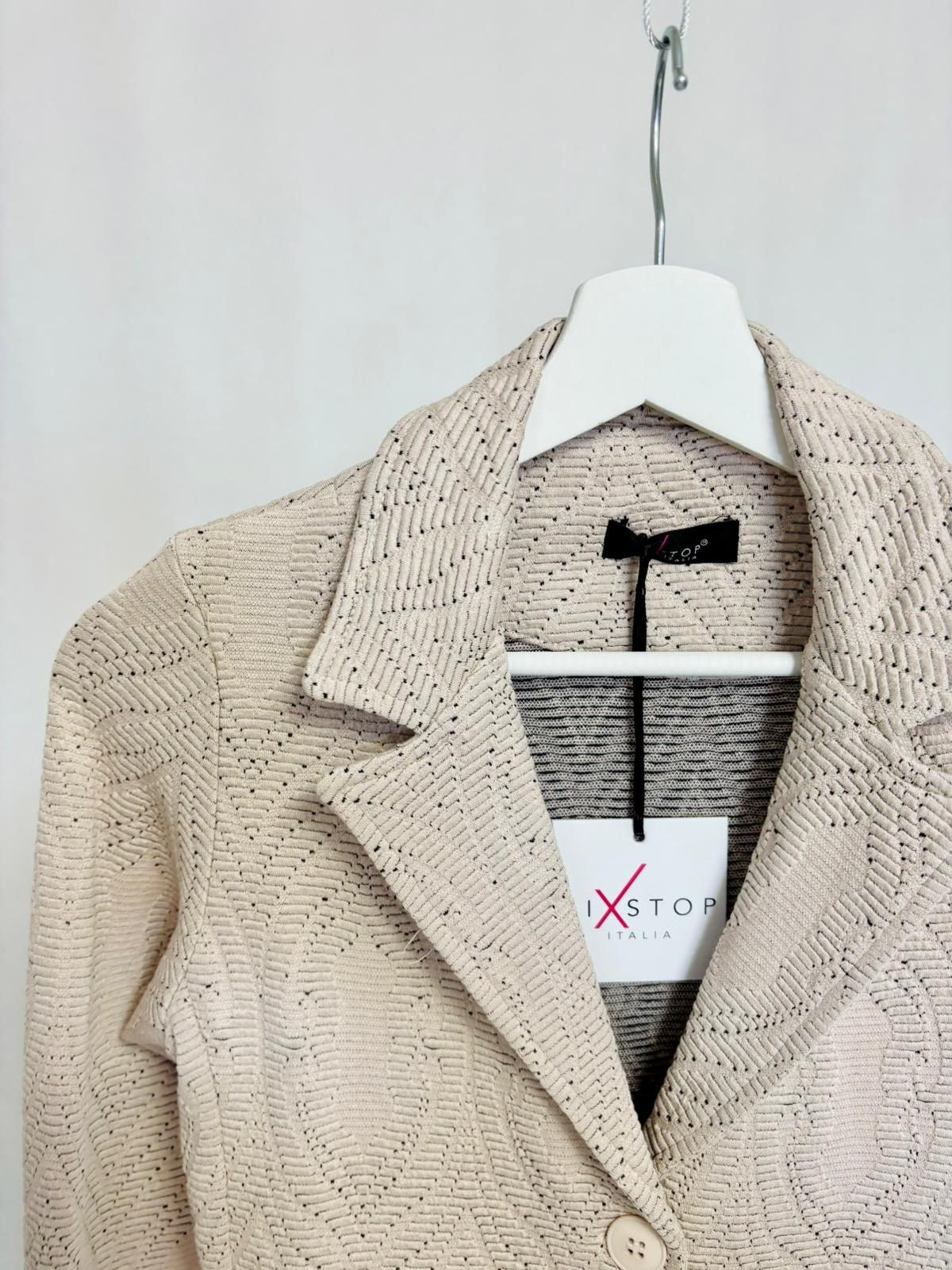 Elegant Textured Blazer