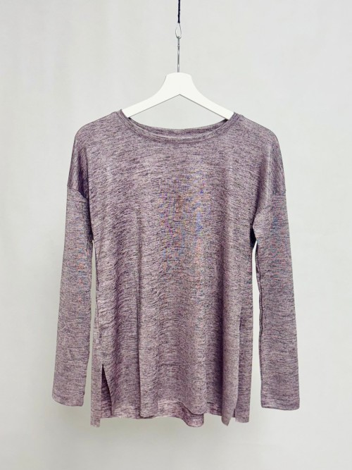 Oversized sweater in lightweight fabric
