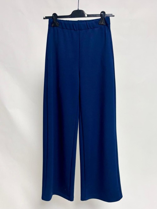 Wide-Leg Pants in Fluid Fabric Midnight Blue